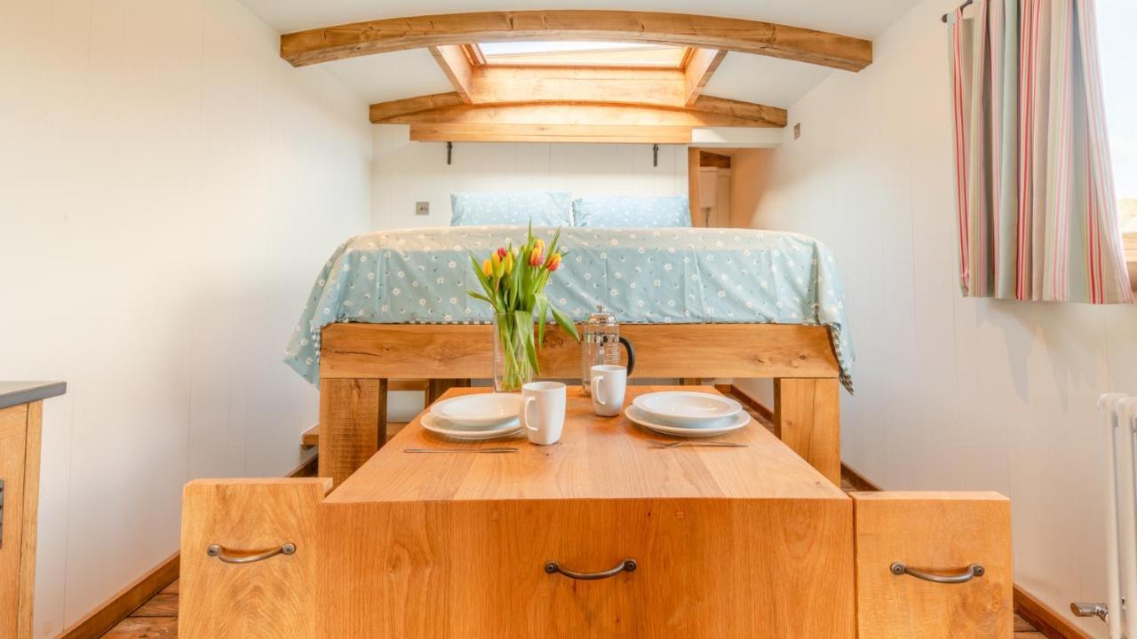 Betty Shepherd'S Hut Lydney Exterior photo