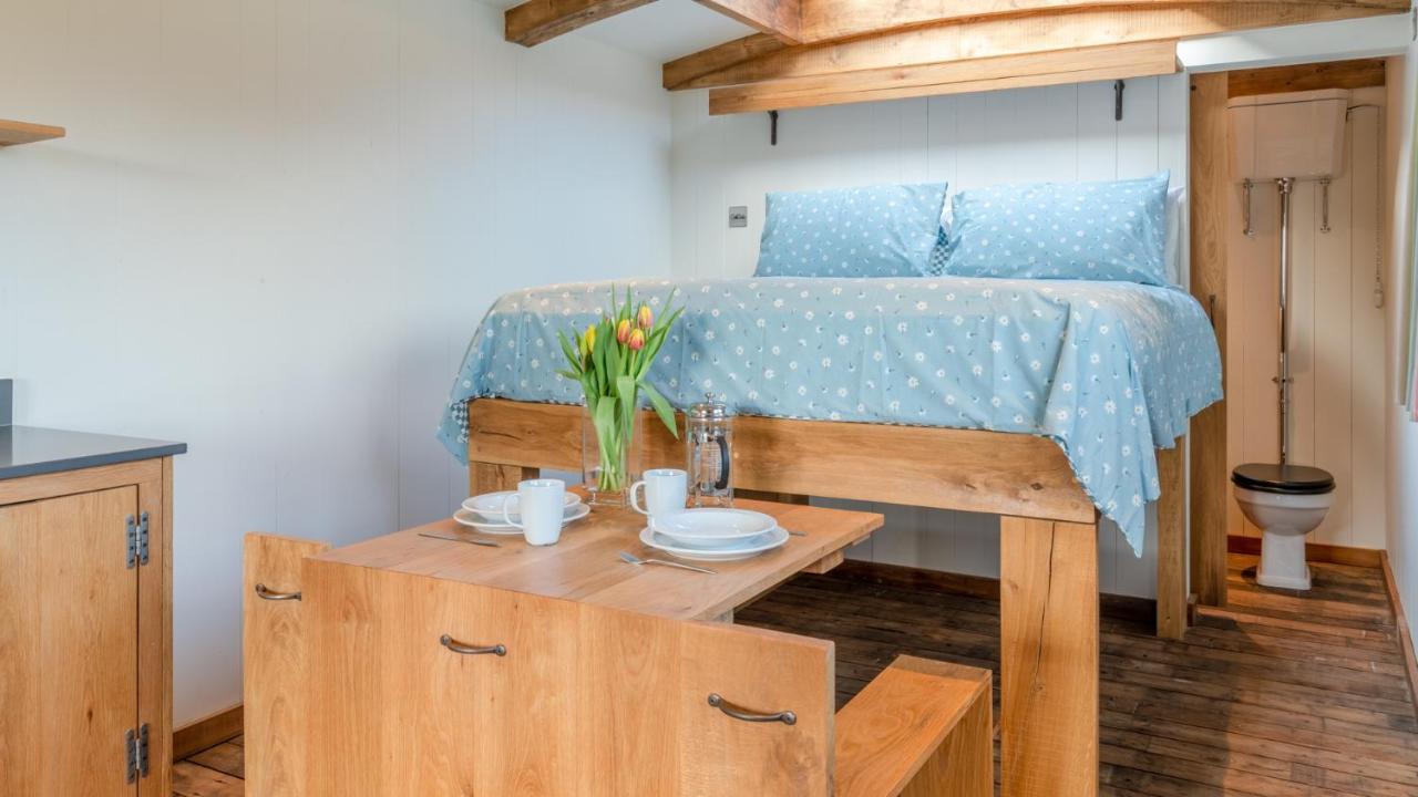 Betty Shepherd'S Hut Lydney Exterior photo